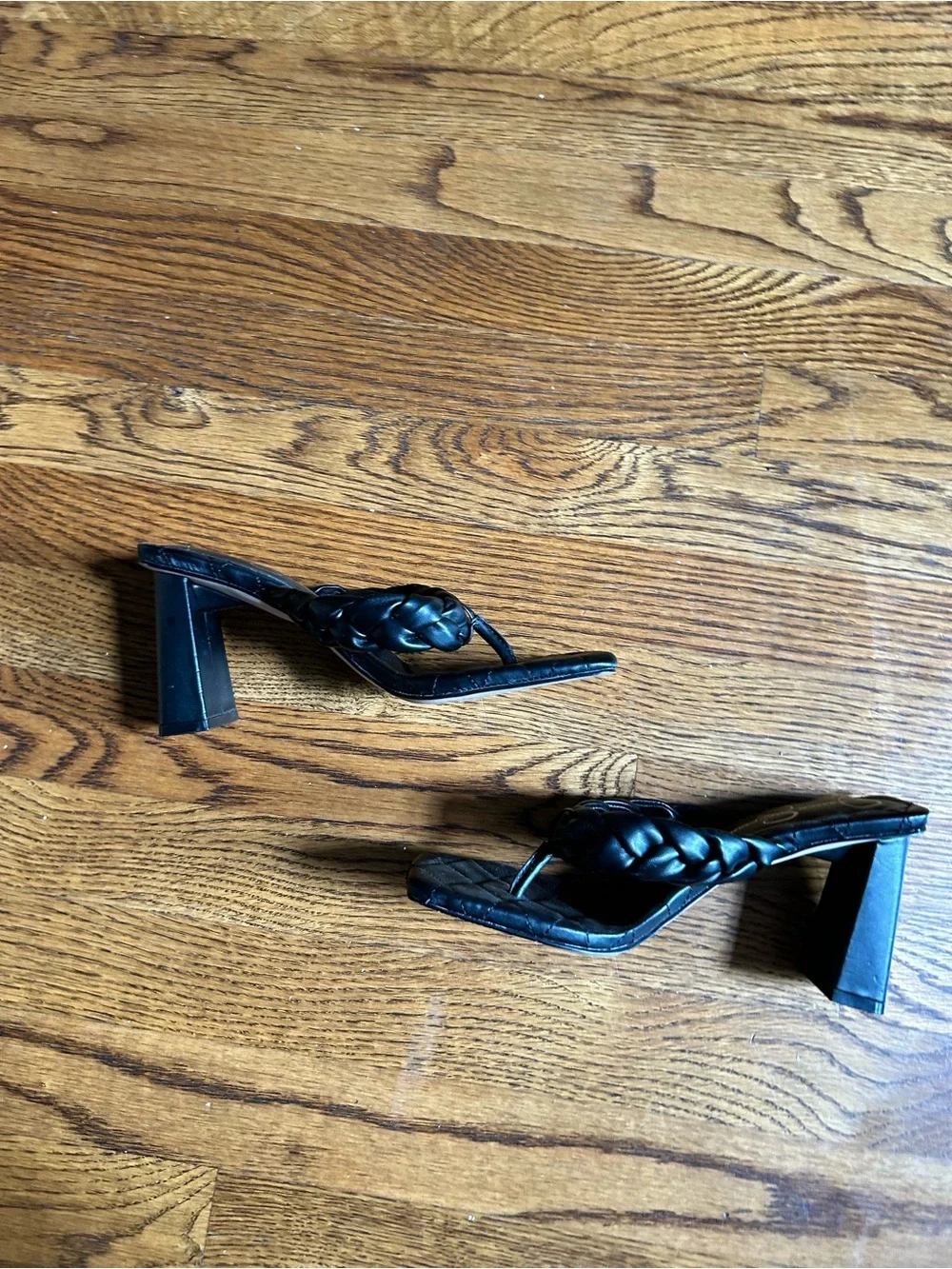 Jessica Simpson Black Quilted Braided Block Heel Sandals Size 8 Thong Sandal